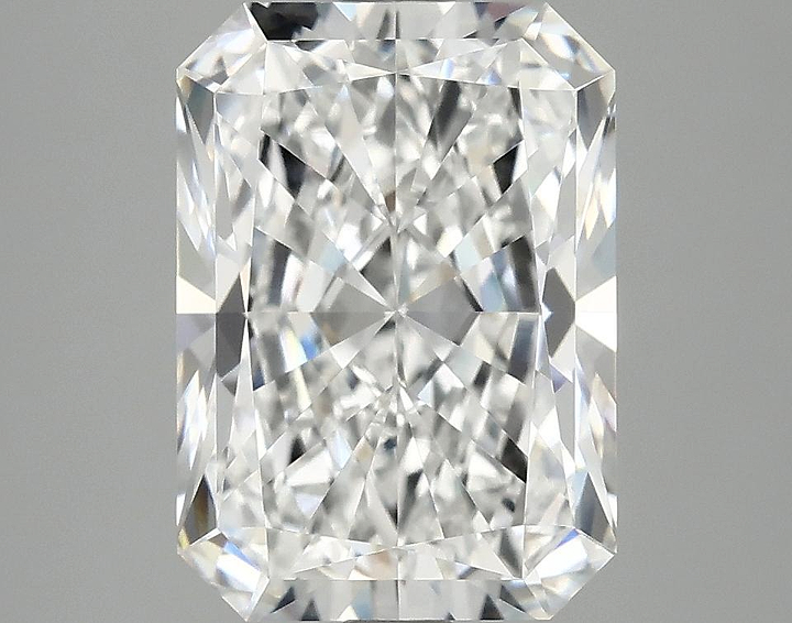 4.04 Carat Radiant Shaped Ideal Cut VVS2 IGI Certified Lab Grown Diamond