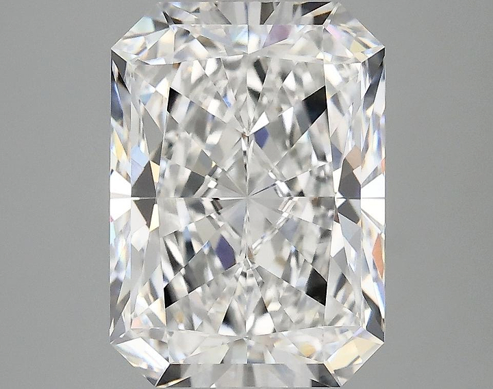3.92 Carat Radiant Shaped Ideal Cut VVS2 IGI Certified Lab Grown Diamond
