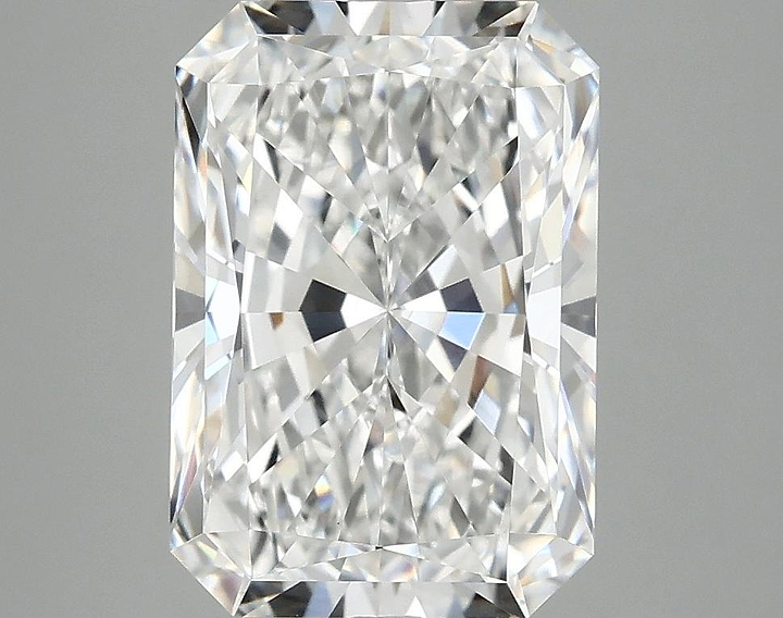 4.07 Carat Radiant Shaped Ideal Cut VVS2 IGI Certified Lab Grown Diamond