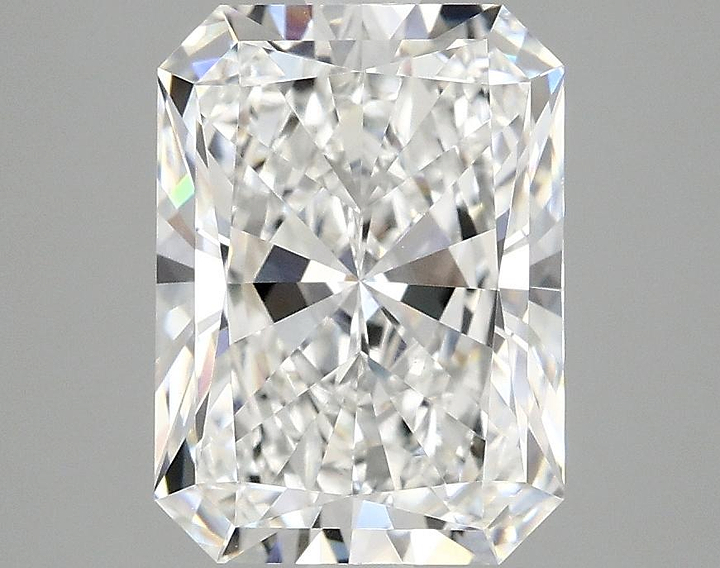 3.05 Carat Radiant Shaped Excellent Cut VVS2 IGI Certified Lab Grown Diamond