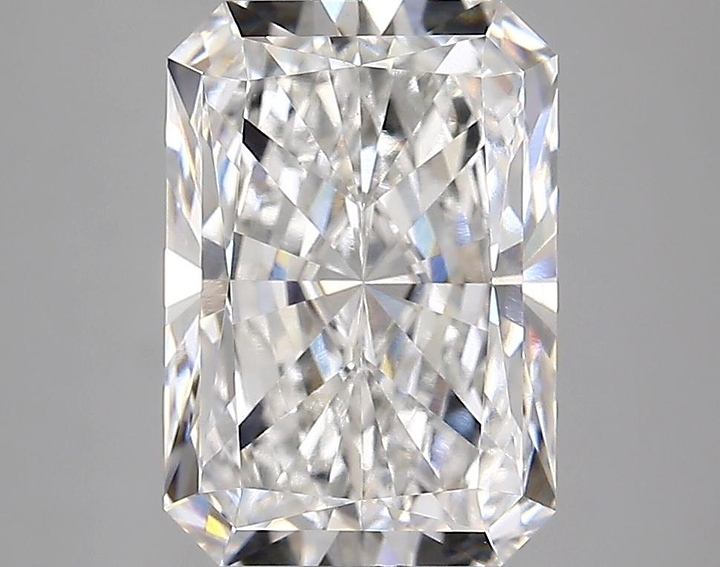 3.86 Carat Radiant Shaped Ideal Cut VS1 IGI Certified Lab Grown Diamond
