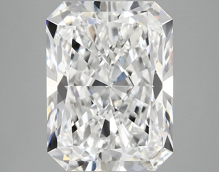4.04 Carat Radiant Shaped Excellent Cut VS1 IGI Certified Lab Grown Diamond
