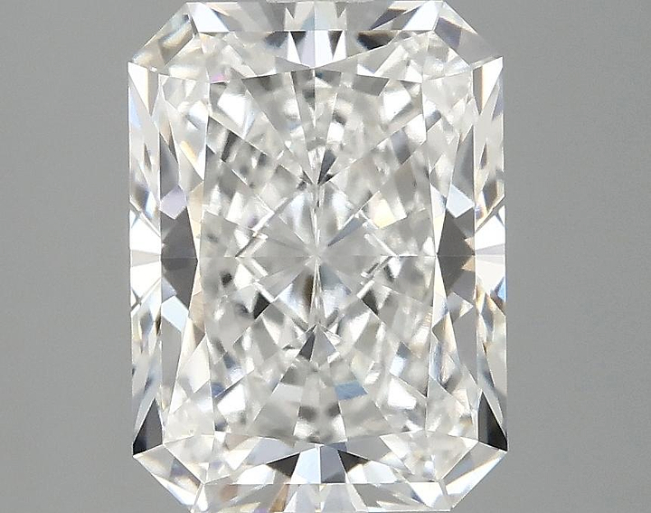 3.07 Carat Radiant Shaped Excellent Cut VVS2 IGI Certified Lab Grown Diamond