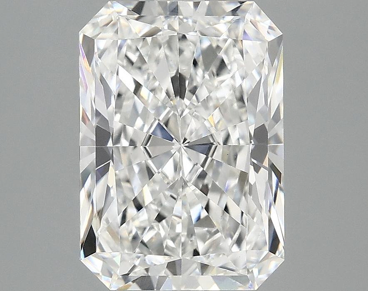 3.08 Carat Radiant Shaped Ideal Cut VVS2 IGI Certified Lab Grown Diamond