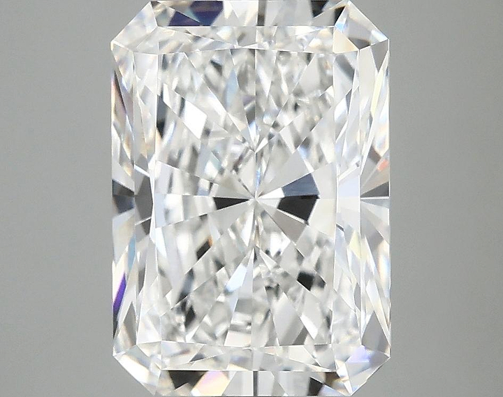 4.16 Carat Radiant Shaped Ideal Cut VVS2 IGI Certified Lab Grown Diamond