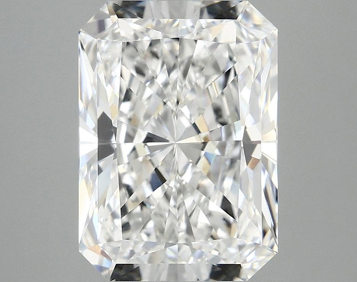 3.94 Carat Radiant Shaped Ideal Cut VVS2 IGI Certified Lab Grown Diamond