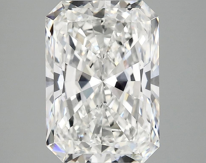 4.17 Carat Radiant Shaped Ideal Cut VVS2 IGI Certified Lab Grown Diamond