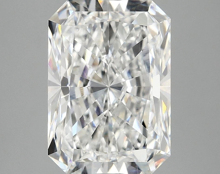 4.05 Carat Radiant Shaped Ideal Cut VVS2 IGI Certified Lab Grown Diamond