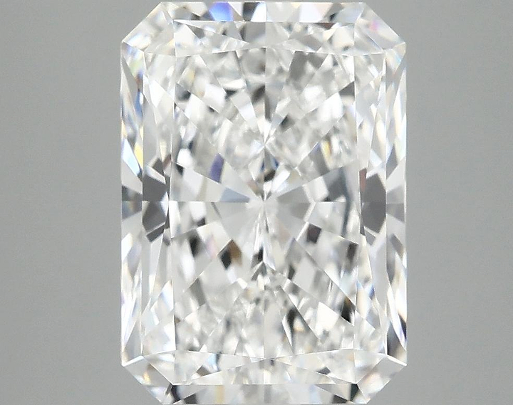 4.08 Carat Radiant Shaped Ideal Cut VVS2 IGI Certified Lab Grown Diamond