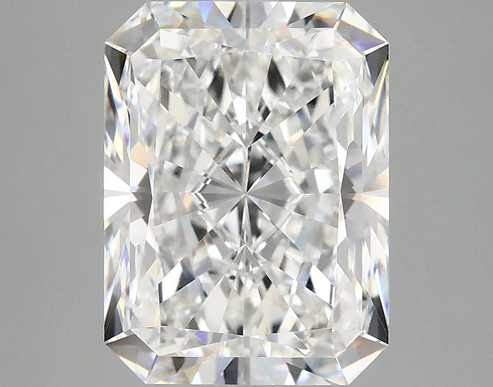 4.11 Carat Radiant Shaped Excellent Cut VVS2 IGI Certified Lab Grown Diamond