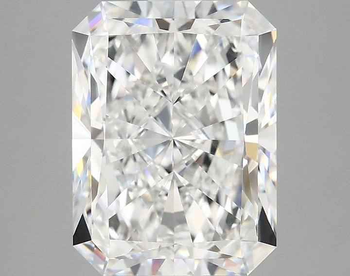 3.94 Carat Radiant Shaped Excellent Cut VVS2 IGI Certified Lab Grown Diamond