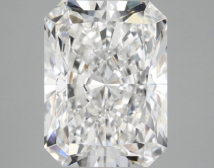 4.13 Carat Radiant Shaped Excellent Cut VS2 IGI Certified Lab Grown Diamond