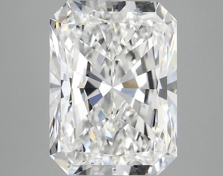 4.02 Carat Radiant Shaped Excellent Cut VVS2 IGI Certified Lab Grown Diamond