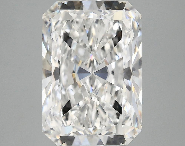 4.1 Carat Radiant Shaped Ideal Cut VVS2 IGI Certified Lab Grown Diamond