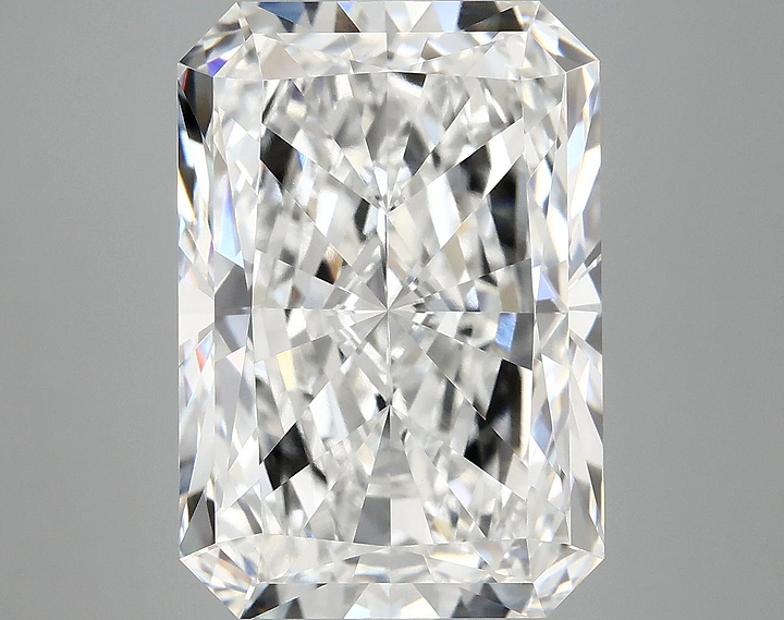 9.03 Carat Radiant Shaped Ideal Cut VVS2 IGI Certified Lab Grown Diamond
