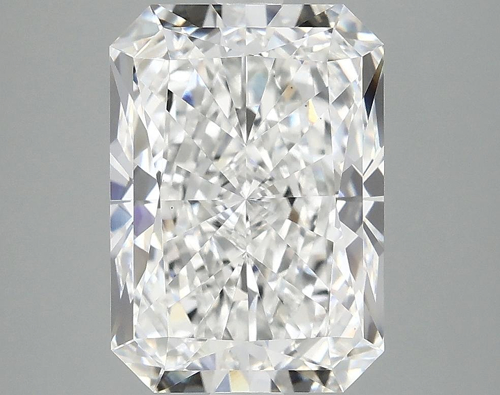 4.19 Carat Radiant Shaped Ideal Cut VS1 IGI Certified Lab Grown Diamond