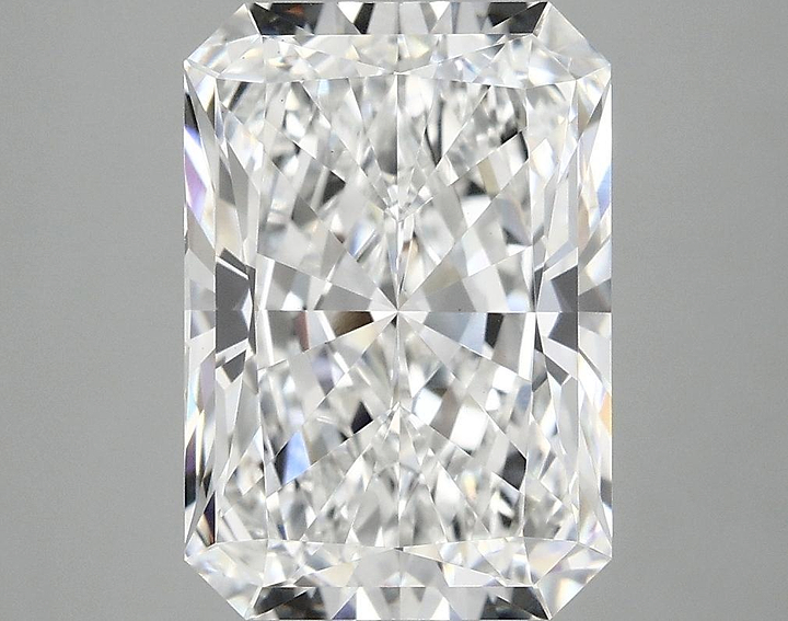 4.07 Carat Radiant Shaped Ideal Cut VS1 IGI Certified Lab Grown Diamond