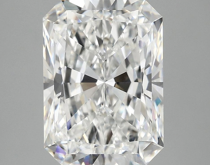 4.1 Carat Radiant Shaped Excellent Cut VVS2 IGI Certified Lab Grown Diamond