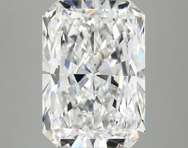 4.04 Carat Radiant Shaped Ideal Cut VS1 IGI Certified Lab Grown Diamond