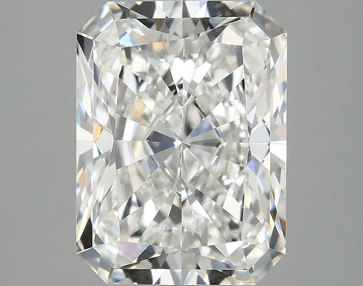 3.92 Carat Radiant Shaped Excellent Cut VVS2 IGI Certified Lab Grown Diamond