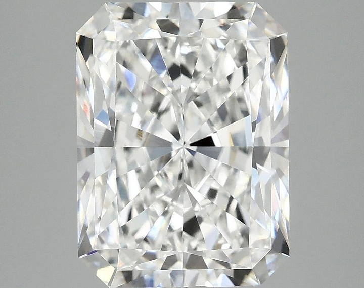 4.05 Carat Radiant Shaped Excellent Cut VVS2 IGI Certified Lab Grown Diamond