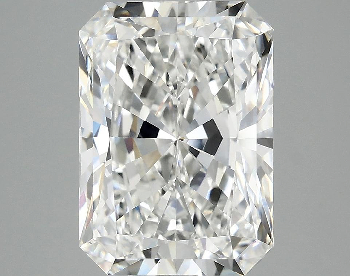 4.04 Carat Radiant Shaped Ideal Cut VVS2 IGI Certified Lab Grown Diamond
