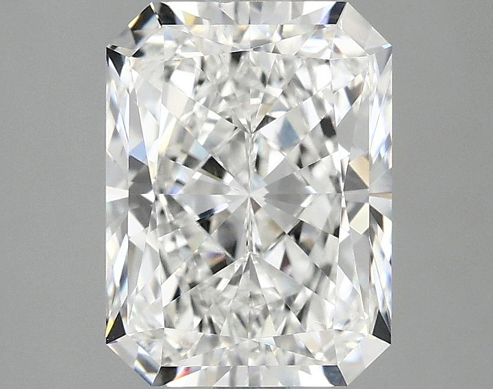 2.85 Carat Radiant Shaped Excellent Cut VVS2 IGI Certified Lab Grown Diamond