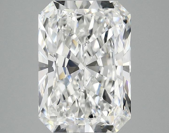 4.04 Carat Radiant Shaped Ideal Cut VVS2 IGI Certified Lab Grown Diamond