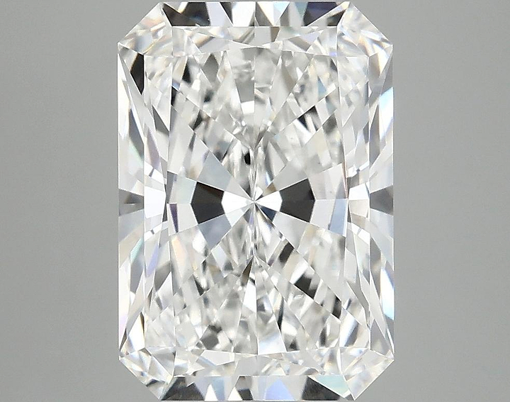 4.09 Carat Radiant Shaped Ideal Cut VVS2 IGI Certified Lab Grown Diamond