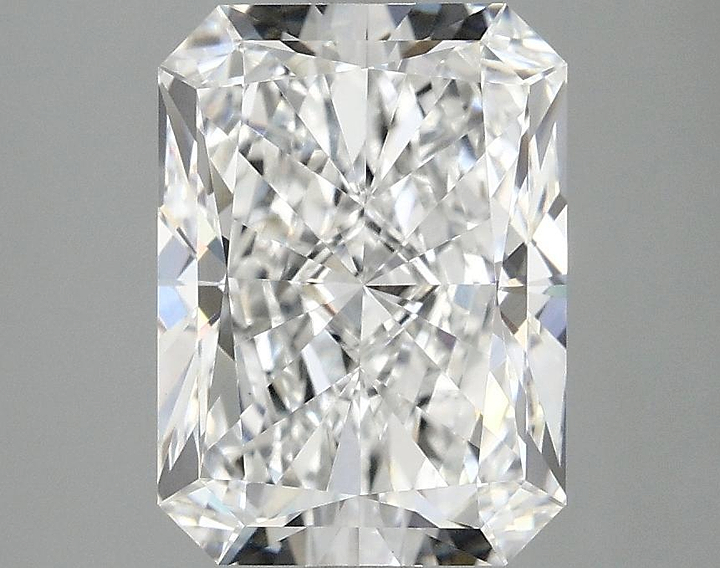 2.98 Carat Radiant Shaped Excellent Cut VVS2 IGI Certified Lab Grown Diamond