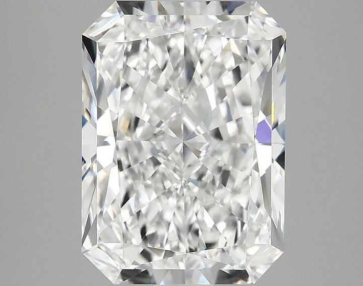 3.93 Carat Radiant Shaped Ideal Cut VVS2 IGI Certified Lab Grown Diamond