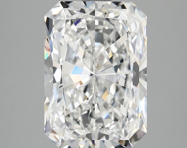 3.04 Carat Radiant Shaped Ideal Cut VVS2 IGI Certified Lab Grown Diamond