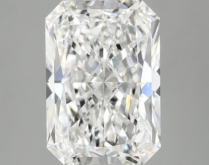 2.9 Carat Radiant Shaped Ideal Cut VVS2 IGI Certified Lab Grown Diamond