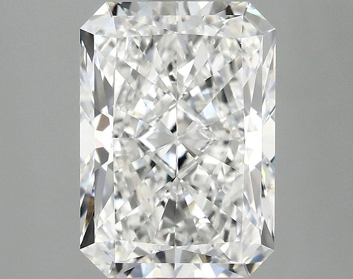 2.97 Carat Radiant Shaped Ideal Cut VVS2 IGI Certified Lab Grown Diamond