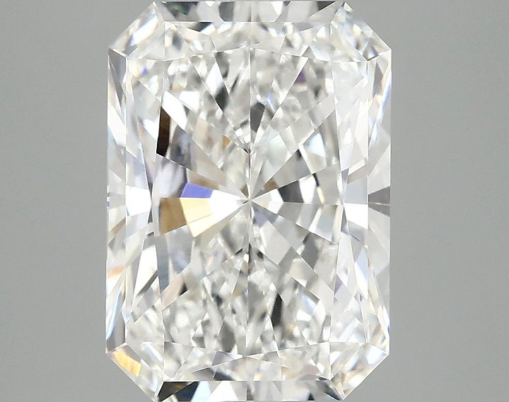 3.95 Carat Radiant Shaped Ideal Cut VVS2 IGI Certified Lab Grown Diamond