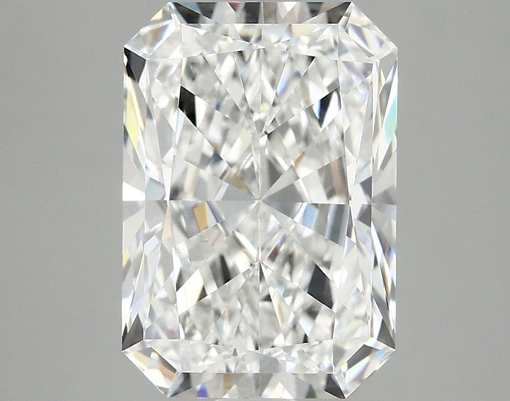 3.87 Carat Radiant Shaped Ideal Cut VVS2 IGI Certified Lab Grown Diamond