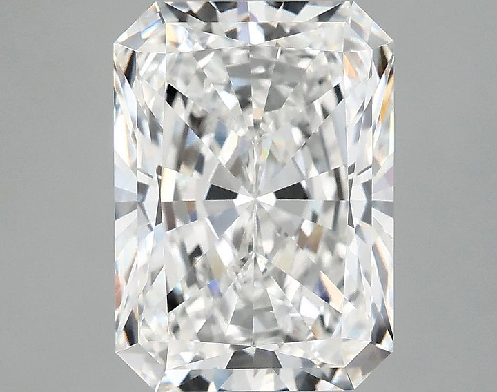 4.07 Carat Radiant Shaped Excellent Cut VVS2 IGI Certified Lab Grown Diamond