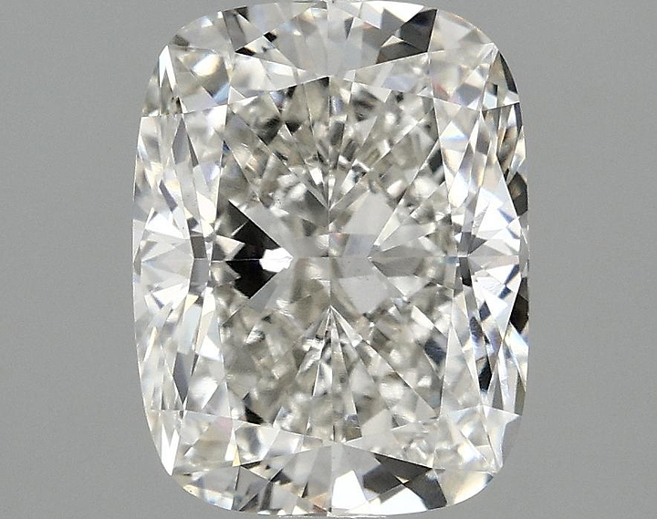 2.1 Carat Cushion Shaped Excellent Cut VS1 IGI Certified Lab Grown Diamond