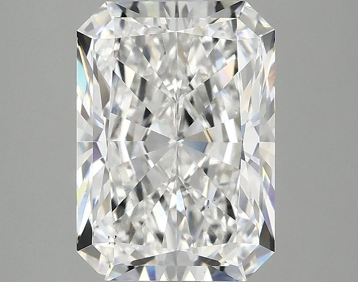 3.08 Carat Radiant Shaped Ideal Cut VS2 IGI Certified Lab Grown Diamond