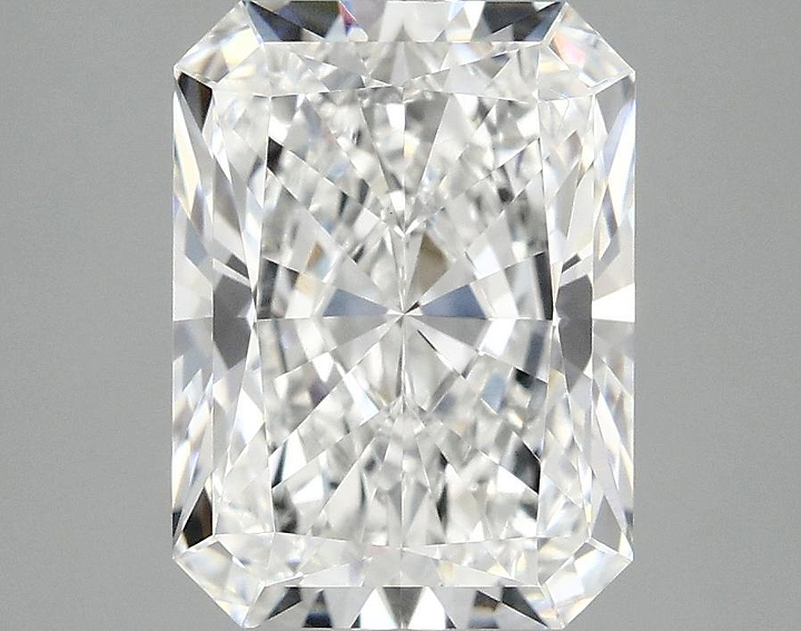 3.1 Carat Radiant Shaped Excellent Cut VVS2 IGI Certified Lab Grown Diamond