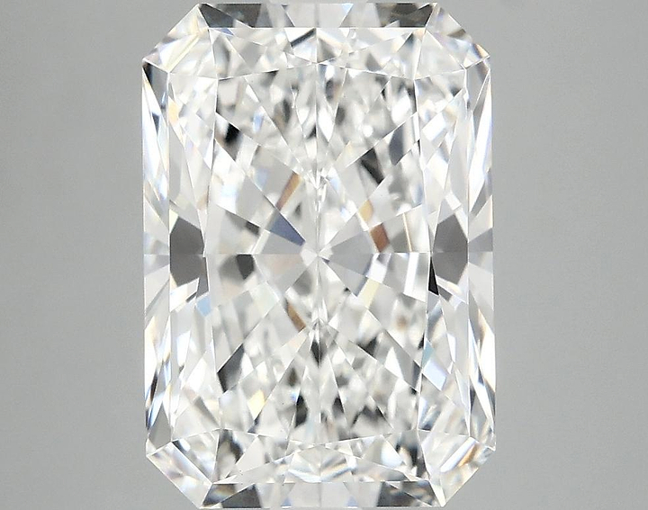 3.91 Carat Radiant Shaped Ideal Cut VS1 IGI Certified Lab Grown Diamond