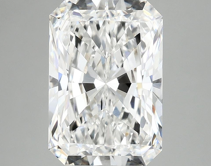3.94 Carat Radiant Shaped Ideal Cut VS1 IGI Certified Lab Grown Diamond