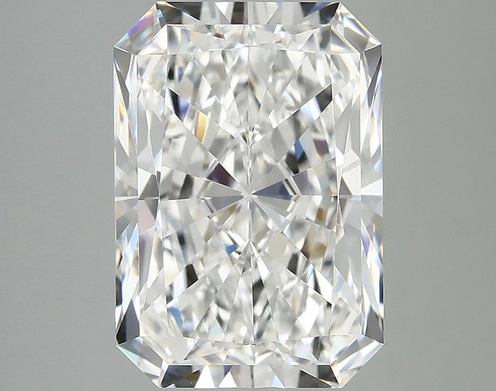 4.09 Carat Radiant Shaped Ideal Cut VVS2 IGI Certified Lab Grown Diamond