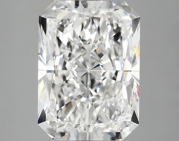 4.18 Carat Radiant Shaped Excellent Cut VVS2 IGI Certified Lab Grown Diamond