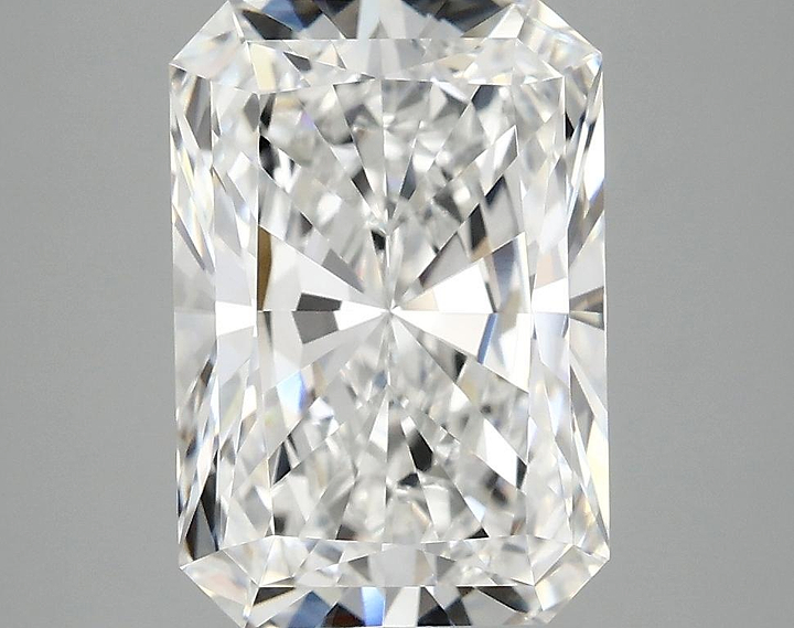3.87 Carat Radiant Shaped Ideal Cut VVS2 IGI Certified Lab Grown Diamond