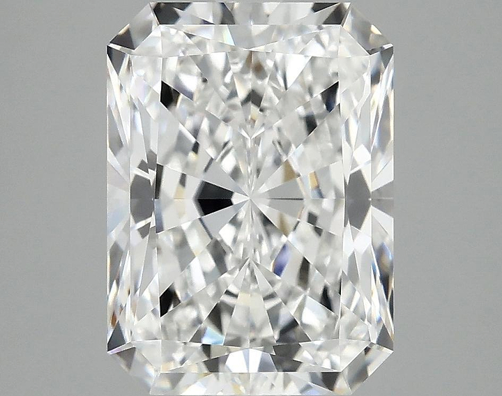 4.07 Carat Radiant Shaped Excellent Cut VVS2 IGI Certified Lab Grown Diamond
