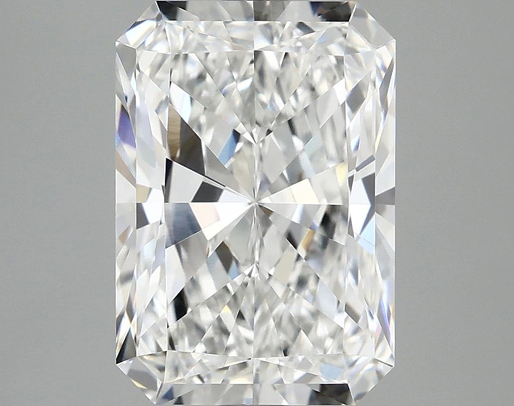3.84 Carat Radiant Shaped Ideal Cut VVS2 IGI Certified Lab Grown Diamond