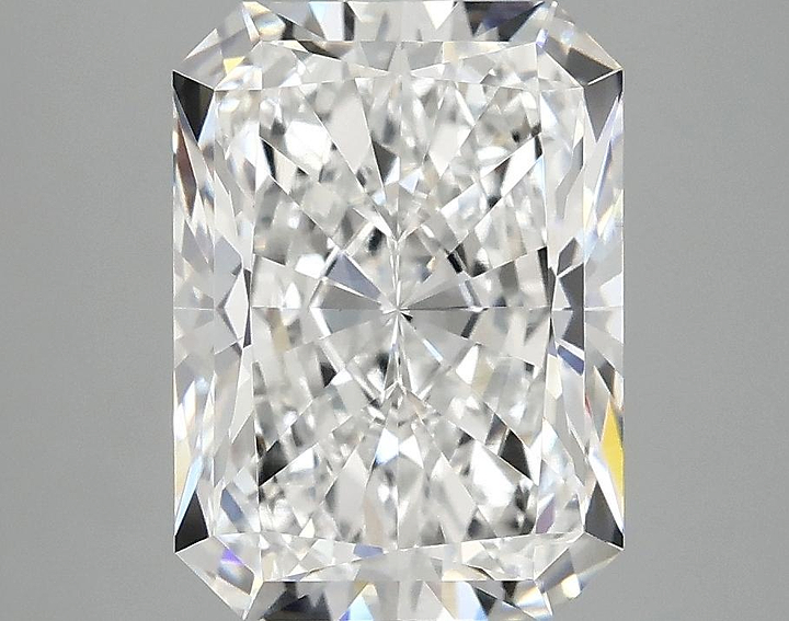 3.56 Carat Radiant Shaped Excellent Cut VVS2 IGI Certified Lab Grown Diamond