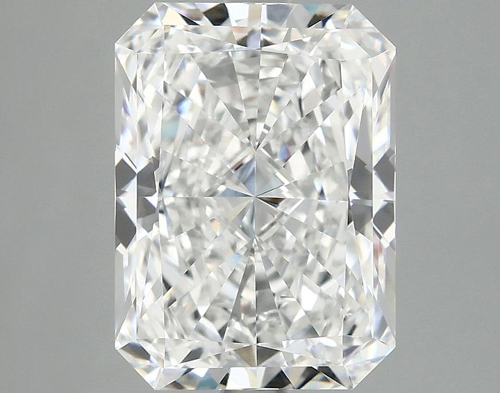 3.84 Carat Radiant Shaped Excellent Cut VVS2 IGI Certified Lab Grown Diamond