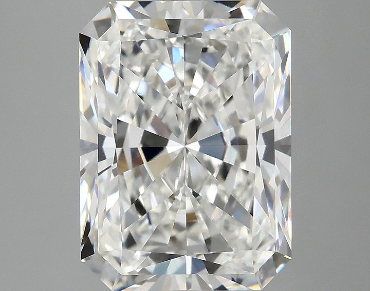 4.09 Carat Radiant Shaped Excellent Cut VVS2 IGI Certified Lab Grown Diamond